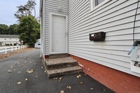 46 Poquonock Ave in Windsor, CT - Foto de edificio - Building Photo