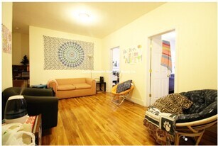 56 Egmont St in Brookline, MA - Building Photo