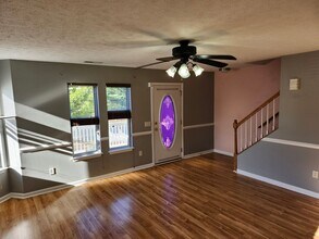 1210 Victorian Village Dr in Harrisonburg, VA - Building Photo - Building Photo