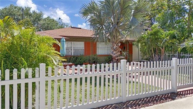 property at 2016 2nd Ave N