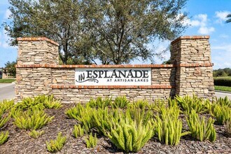 10823 Seasons Way in Palmetto, FL - Building Photo - Building Photo