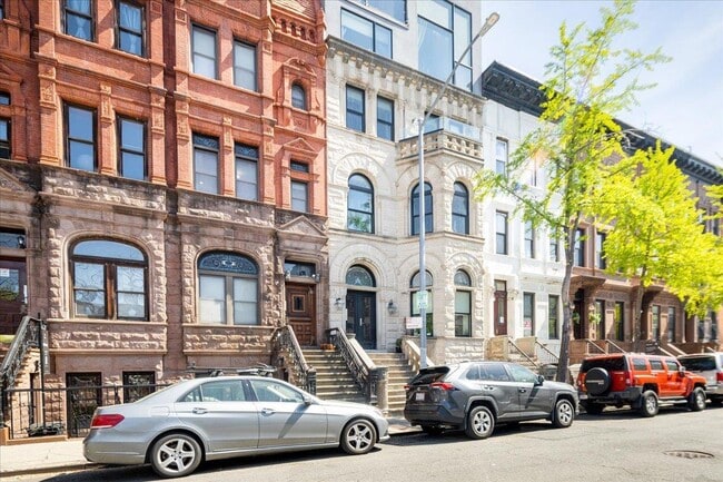 131 W 122nd St in New York, NY - Building Photo - Building Photo