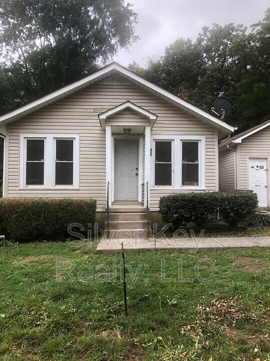 422 Walker St in Athens, TN - Building Photo