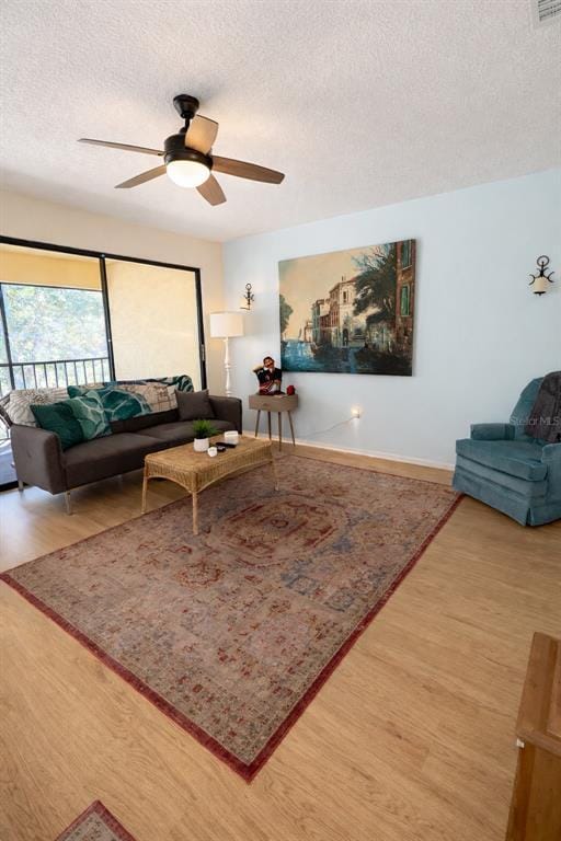 9374 Nakoma Way in Spring Hill, FL - Building Photo - Building Photo