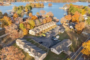 Earl’s Point Condominiums in Hot Springs, AR - Building Photo