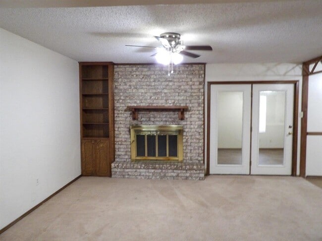 6332 NW Taylor Ave in Lawton, OK - Building Photo - Building Photo