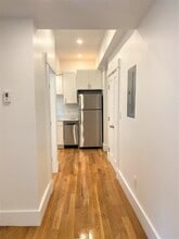 32 Robinwood Ave in Boston, MA - Building Photo - Building Photo