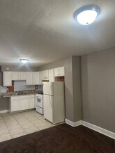 425 Leeds Ave in Indianapolis, IN - Building Photo - Building Photo