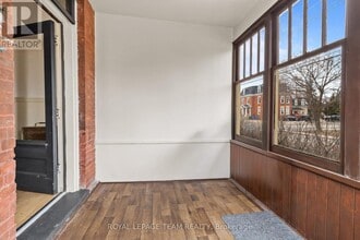 10 Glen Ave in Smiths Falls, ON - Building Photo - Building Photo