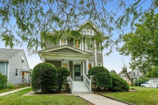 600 Raub St, Unit 2 in Joliet, IL - Building Photo