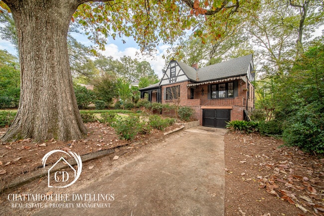 2010 Cherokee Dr in Columbus, GA - Building Photo - Building Photo