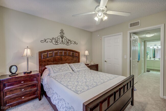 13545 Eagle Ridge Dr in Ft. Myers, FL - Building Photo - Building Photo