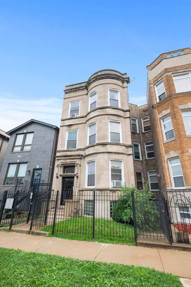 property at 4517 S Calumet Ave
