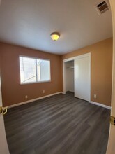 617 Castle Oaks Dr in Stockton, CA - Building Photo - Building Photo