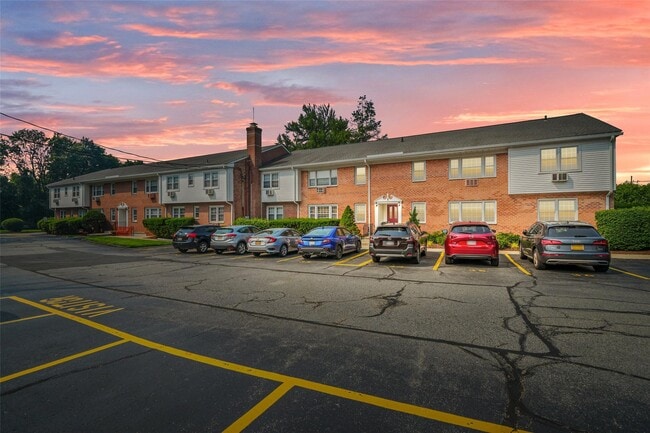 property at 12 Roundtree Cir