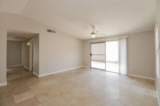 2007 N Villas Ln in Chandler, AZ - Building Photo - Building Photo