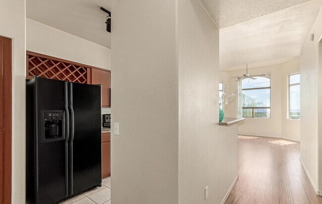 9820 N Central Ave in Phoenix, AZ - Building Photo - Building Photo