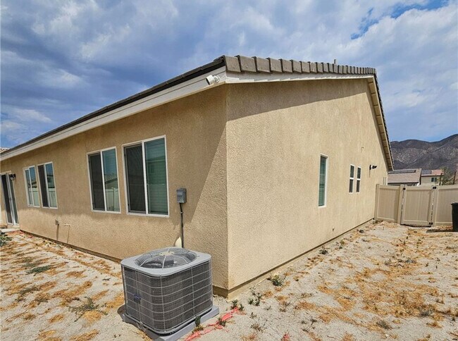 638 Moondance Ln in San Jacinto, CA - Building Photo - Building Photo