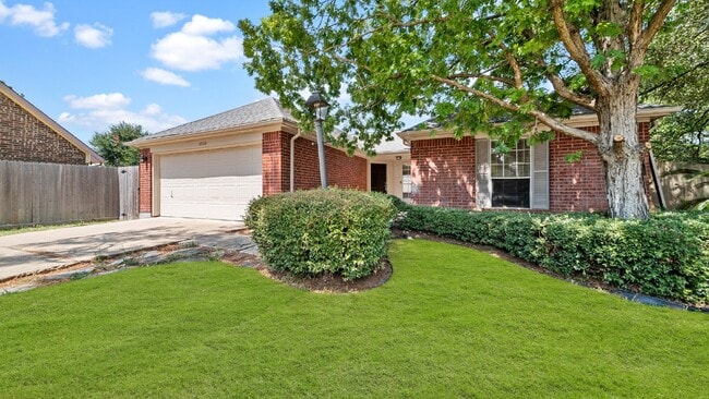 2610 Cloverfield Ct in Pearland, TX - Foto de edificio - Building Photo