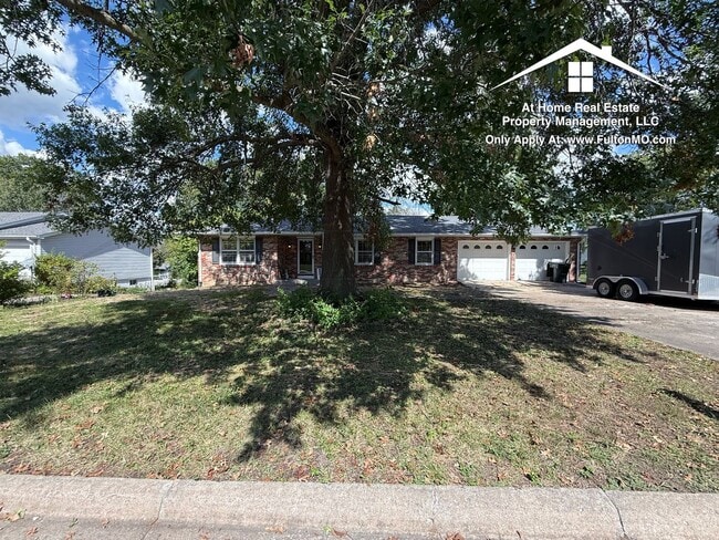 property at 511 Kleewood Dr