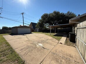 2300 Rose Marie Dr in Mesquite, TX - Building Photo - Building Photo