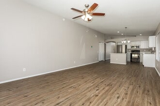 154 W Melody Ct in Gilbert, AZ - Building Photo - Building Photo