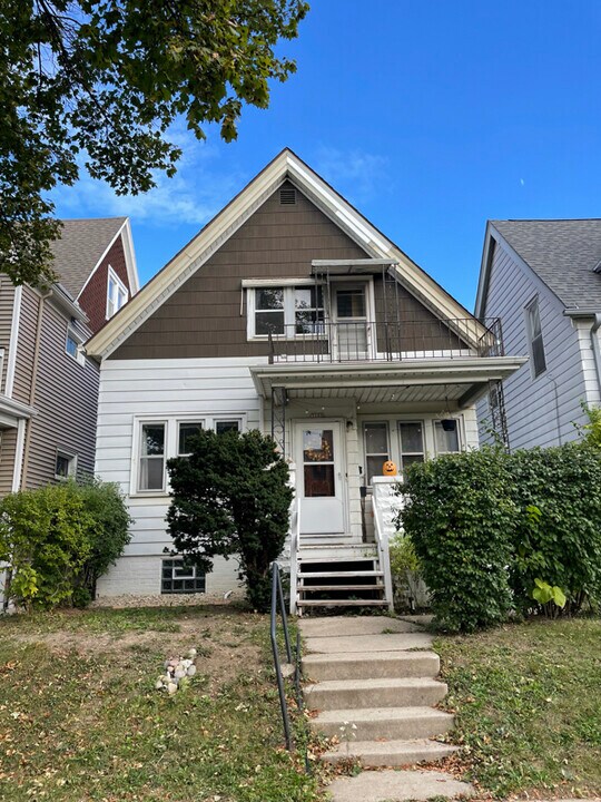 3108 N Pierce St in Milwaukee, WI - Building Photo