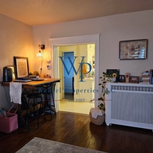 1215 Marshall St, Unit A in Manitowoc, WI - Foto de edificio - Building Photo