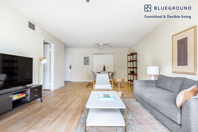 65 W 5th Ave in San Mateo, CA - Building Photo - Building Photo
