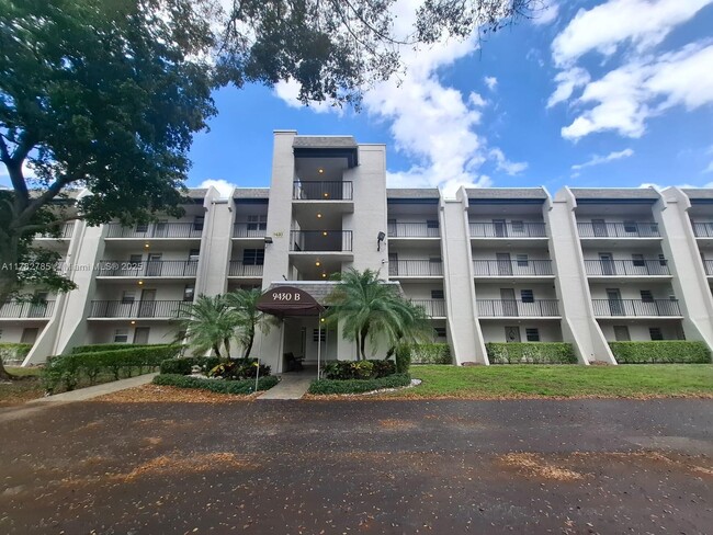 property at 9430 Poinciana Pl