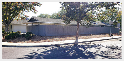 3901 Pan Am Dr in Modesto, CA - Building Photo - Building Photo