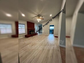 1144 May Ave in Manteca, CA - Building Photo - Building Photo