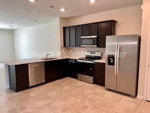 2611 Buena Vw Rd. in Kissimmee, FL - Building Photo - Building Photo