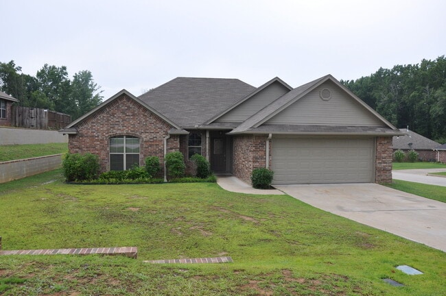 property at 3122 Vineyard Ave