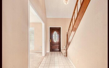 15014 Hollydale Dr in Houston, TX - Building Photo - Building Photo