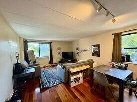 1933 Commonwealth Ave in Boston, MA - Building Photo