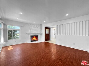 804 E Kelso St in Inglewood, CA - Building Photo - Building Photo