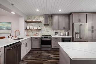 7932 Sailboat Key Blvd S in South Pasadena, FL - Building Photo - Building Photo