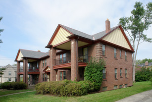 1972-1978 Guilford Rd Apartments