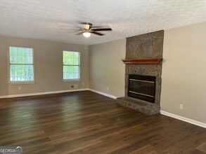 85 Guthrie Pl in Stockbridge, GA - Foto de edificio - Building Photo