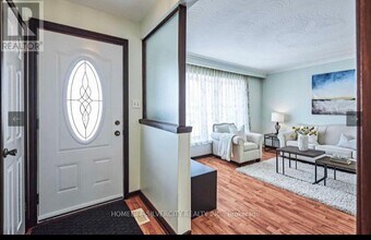 901 Crocus Crescent in Whitby, ON - Building Photo - Building Photo