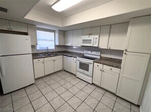 4912 York St in Cape Coral, FL - Building Photo - Building Photo