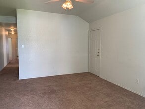2802 Edgefield St in Killeen, TX - Building Photo - Building Photo