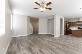 704 Blue Barrel St in Henderson, NV - Building Photo - Building Photo