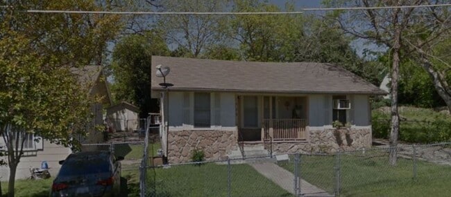 property at 1435 Delaware St