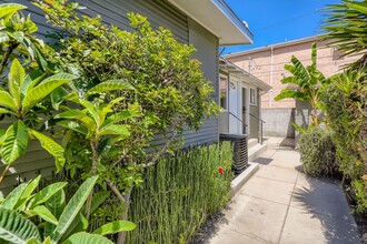 1316 E Harvard St in Glendale, CA - Building Photo - Building Photo