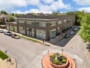 Motorworks in St. Louis, MO - Foto de edificio - Building Photo