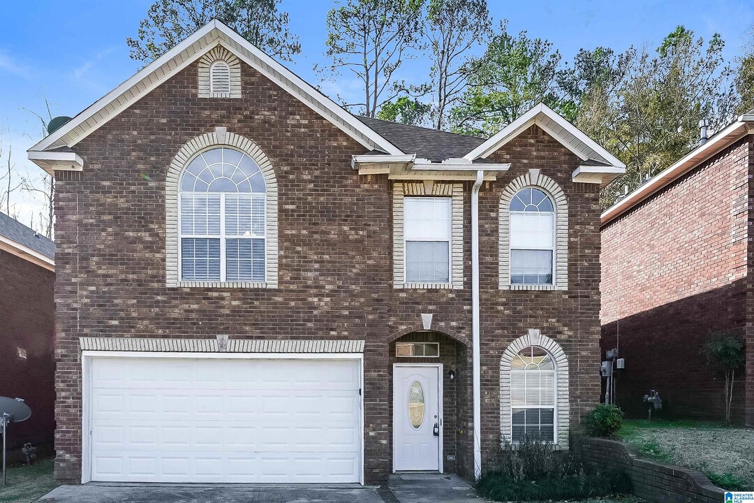 1337 Riverford Cir in Birmingham, AL - Foto de edificio