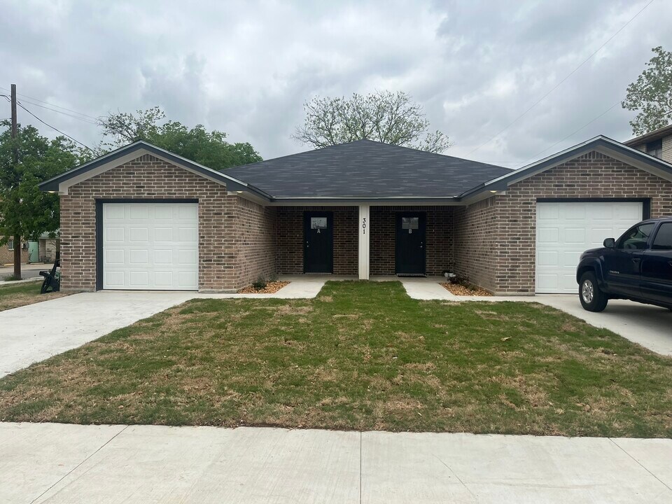 301 Root Ave in Killeen, TX - Building Photo