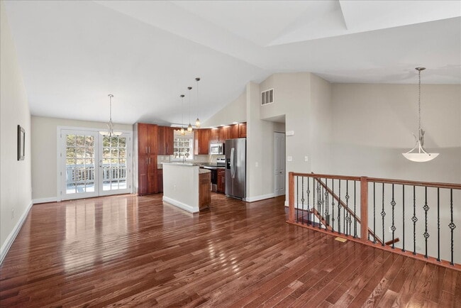 507 Lindsay Ct in Sterling, VA - Building Photo - Building Photo